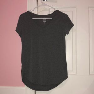 plain grey t-shirt